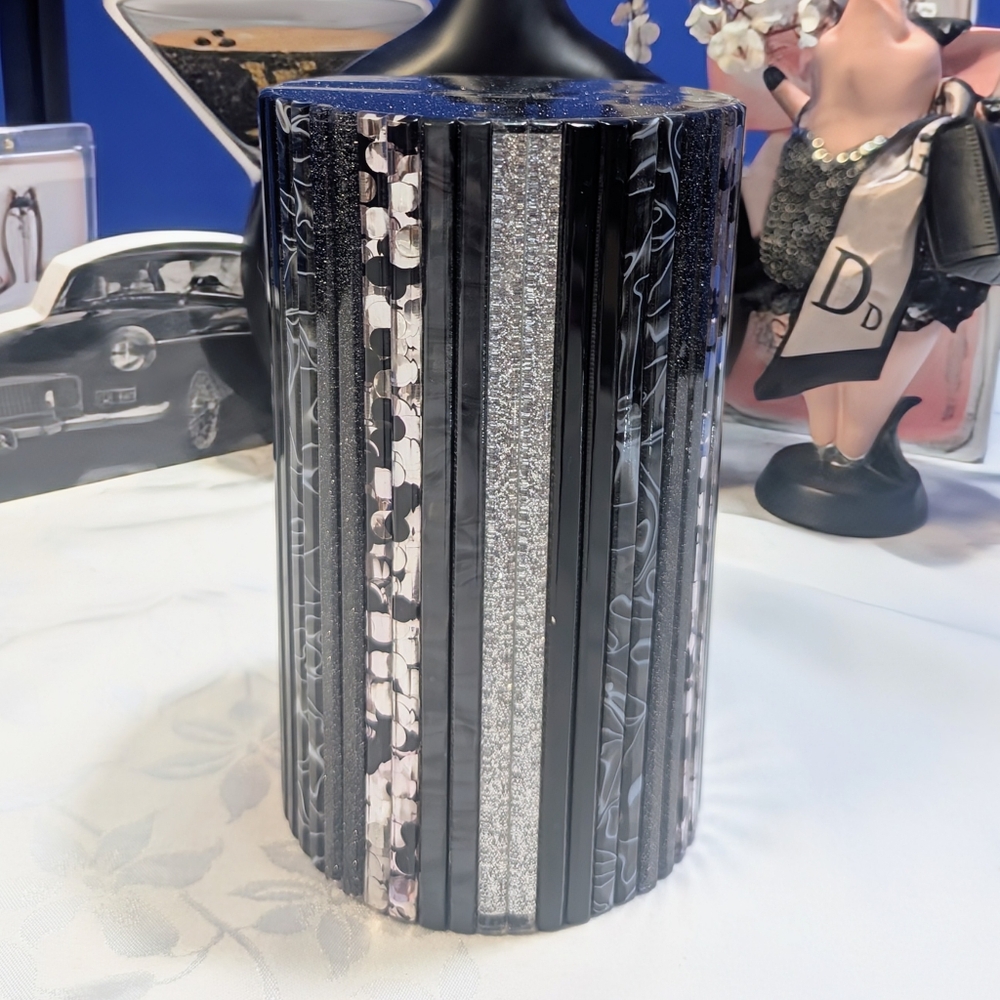 Kurt Geiger Black And Silver Cylinder 3way Purse - RARE! - Picture 7 of 14